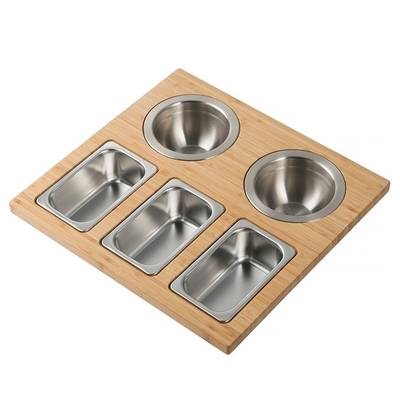 직사각형의 스테인리스 스틸 그릇으로 구성된 콤포시트 Bambu Cutting Board Set